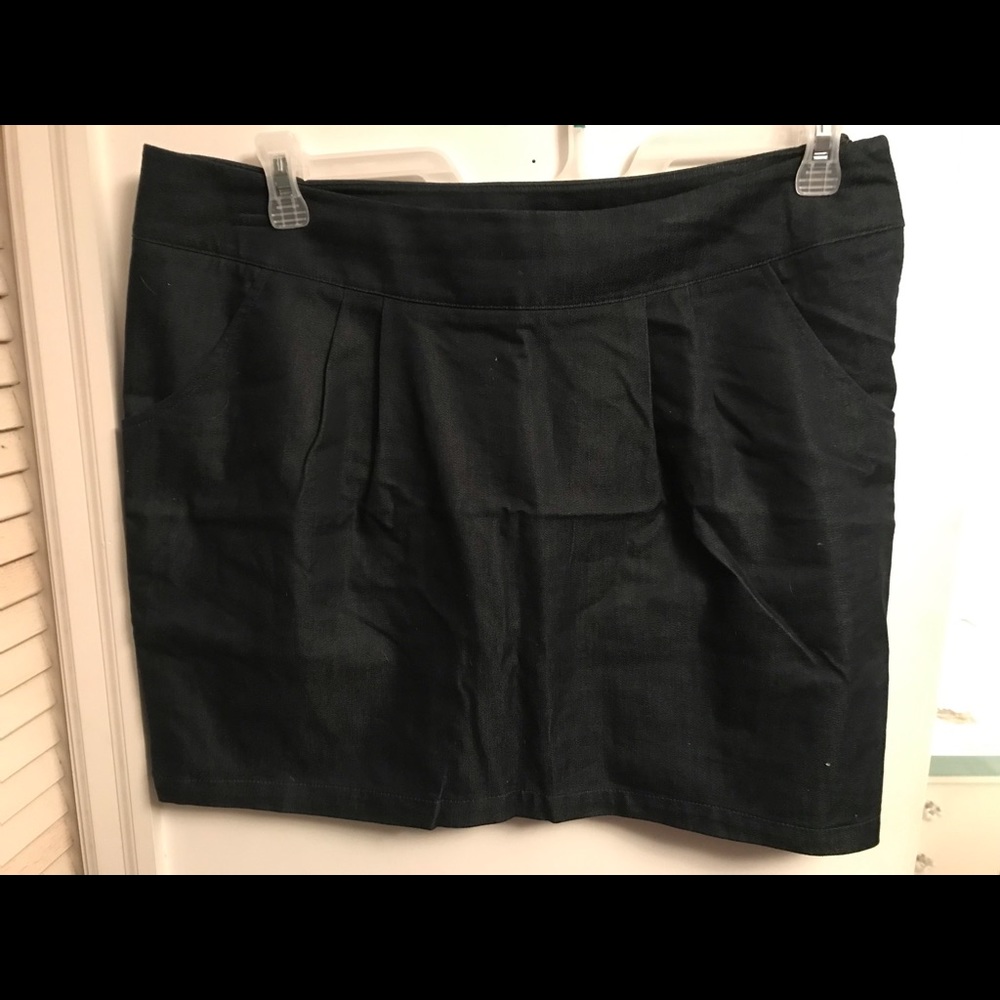 Denim mini skirt with pockets